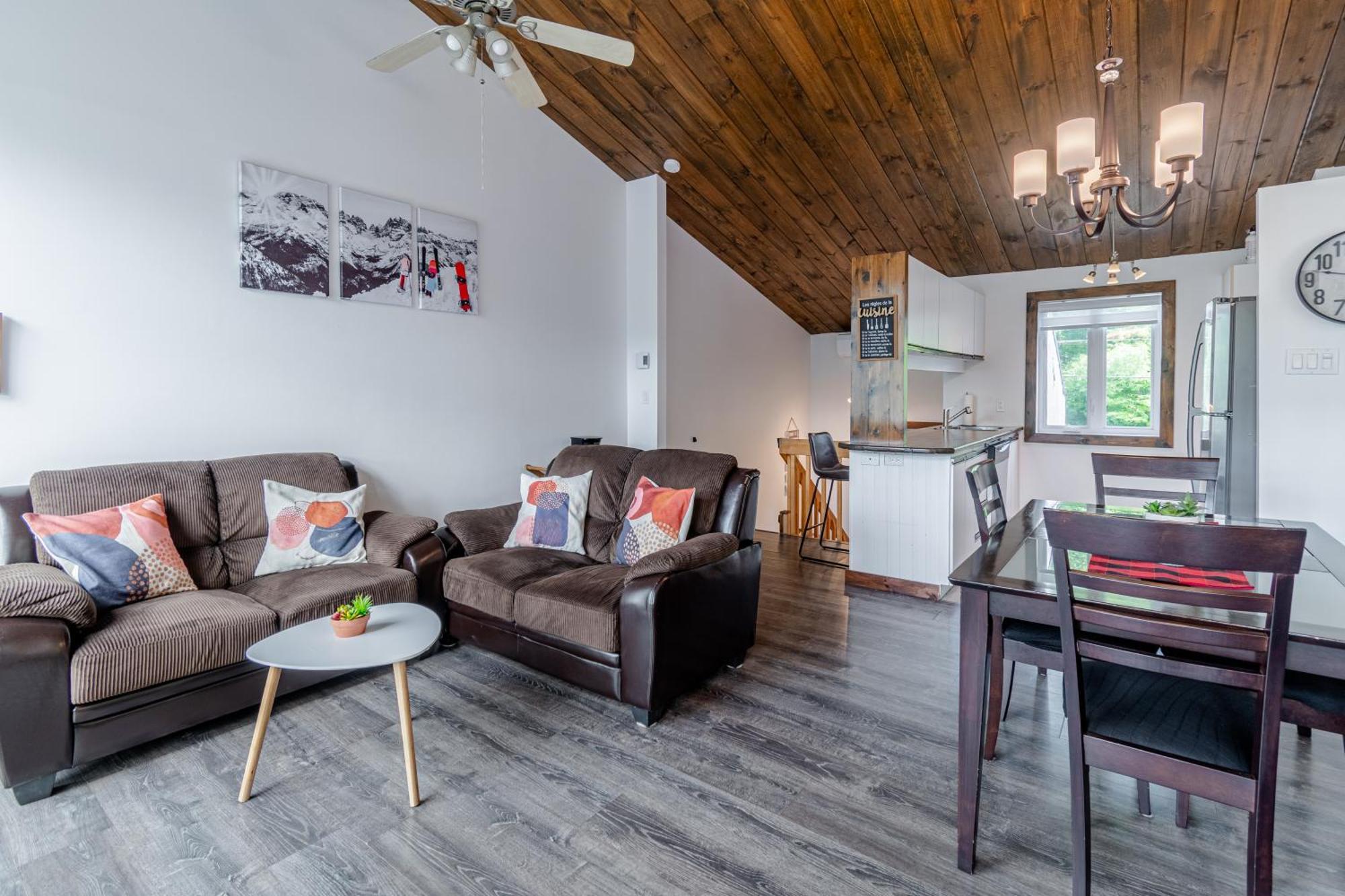 Superbe Condo Face Aux Pentes De Ski Stoneham!!! Zewnętrze zdjęcie